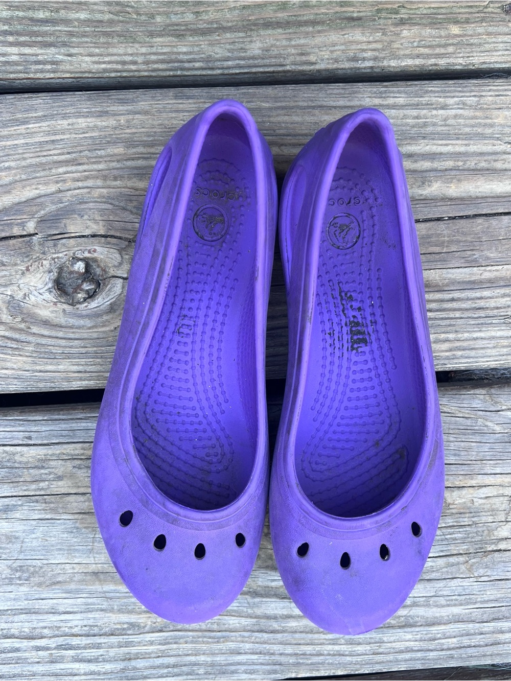 CROCS Purple kids Slip-On Ballet Flats - Casual Water-Resistant Style size J 1